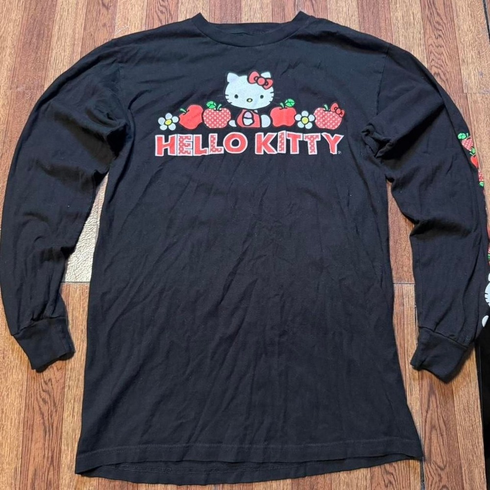 Sanrio Hello Kitty Black Essential Graphic Long Sleeve‎ Shirt Small